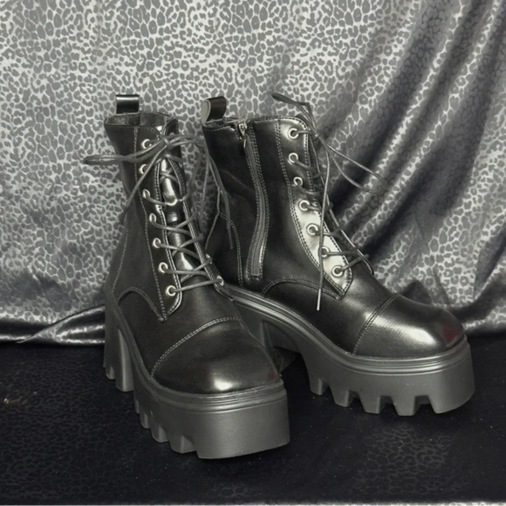 Black Platform Combat Boots - Women's Lace-Up Zipper Boots